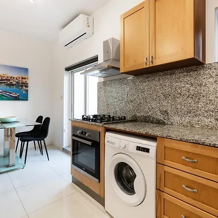 Apartamento Lovely 2 Bedroom 2 *