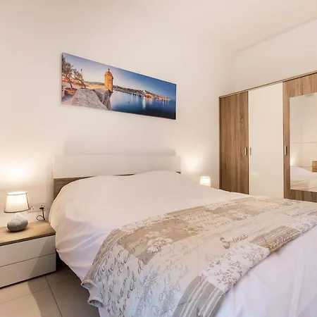 Apartamento Lovely 2 Bedroom 2 *